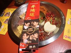 成都老妈蹄花鸳鸯锅-谭鸭血老火锅(龙湖宝山天街店)