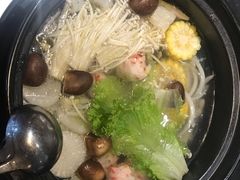 -东椰·海南椰子鸡火锅(朝阳门店)