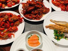 -君来湖滨饭店·玫瑰园