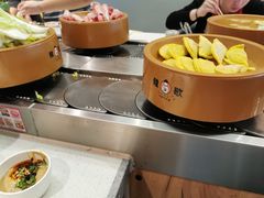 -龍歌自助小火锅(市南金茂湾店)