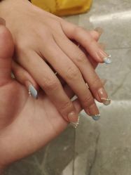 -丽心自助美甲美睫