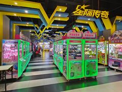 -反斗乐园π·电玩·高空拓展·蹦床(龙华天虹店)
