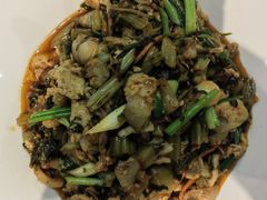腌菜小炒肉-瑞丰园庭院餐厅·白族传统家常菜