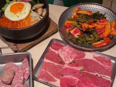 -蚂蚁洞·烤肉大营地(上海静安大悦城店)