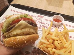 -The Habit Burger Grill 哈比特汉堡(爱琴海店)