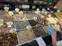 -健跳小海鲜(人民路店)