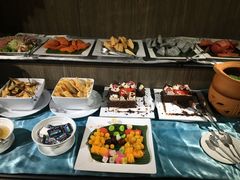 自助餐1-大珍珠号夜游湄南河