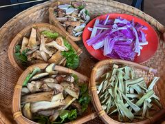 菌子三拼-滇野云南野生菌餐厅(陕西南路店)