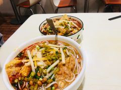 -忆螺巷螺蛳粉(步行街小巷店)