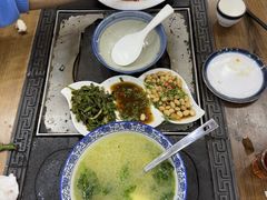-三锅莊·牦牛肉火锅·香格里拉特色藏餐宴请餐厅(菱角塘路店)