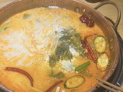 -洱火云南酸菜牛肉火锅(石景山当代商城店)