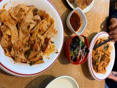 -三好食堂(煎饺·馄饨·肉饼米线·盛世广场店)