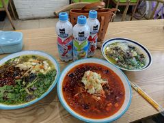 -正宗李家土鸡米线店