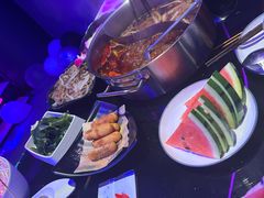 -唯爱KTV聚会餐厅(仙林东城汇店)