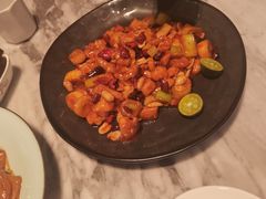 -馨月湾传统精品美食坊(市府总店)