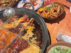 -周小明火锅(黑金冠社区店)