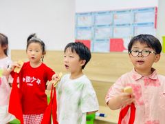 -蓝话筒·少儿成人演讲口才·主持朗诵·戏剧表演(大华第一坊店)