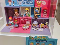 -泡泡玛特POPMART(上海环球港店)