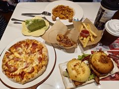 -必胜客(东茅岭店)