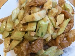 -美顺香食府鱼头老店(雪野湖店)