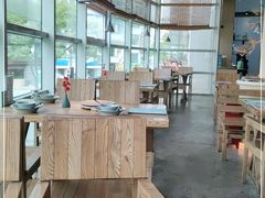 -蜜桃餐厅·伴山(湖滨商业街店)