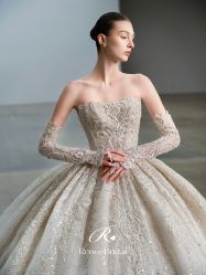 点击看大图 -Renee芮亦婚纱