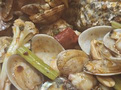 -东来菜馆•手抓海鲜家常菜•海鲜锅贴(鸽子窝店)