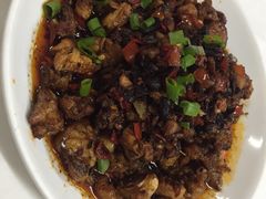 老干妈炒仔鸡-新新湘菜馆(新中街二条店)