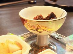 -铭牛烧肉·和牛海鲜自助(高新月牙湖店)