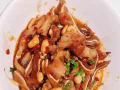 -老湖南民间菜·牛肉十八炒(花都店)