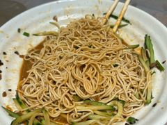 -肥肥虾庄·金牌油焖大虾(首义路店)