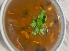 舌尖牛肉胡辣汤配馓子-掌柜的店·河南菜(新天地店)
