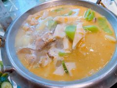 -香山湖家家宴(中山陵店)