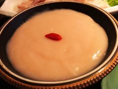 -老牌坊云南鱼豆花火锅(哈西万达店)