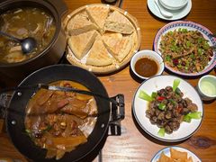 -房县土本味土鸡汤特色餐厅(沌口店)