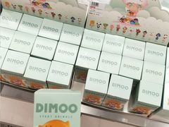 -泡泡玛特POPMART(上海环球港店)