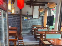 -唐师傅湘西名菜馆(武陵路店)