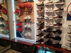 -特步(步行街店)