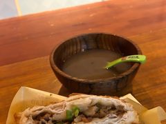 老潼关肉夹馍-西北杂粮筐手工面凉皮(来福士店)