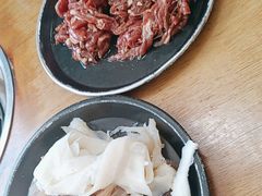 -小志家.鲜牦牛肉牛杂火锅野生菌汤锅