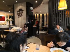 大堂-必胜客(百联又一城店)
