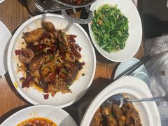 -黄泥岗·地道湖北菜(奥特莱斯店)