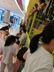 -蹦蹦跳跳(新奥购物中心店)