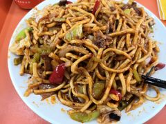 -牛一嘴·兰州牛肉面·大盘鸡(财富中心店)