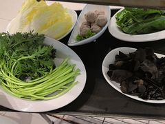 -天宜隆蘑菇宴火锅(石景山旗舰店)