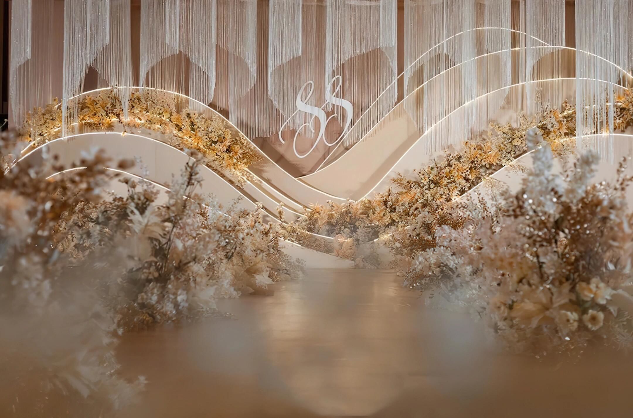 爱在浪漫婚礼背景下