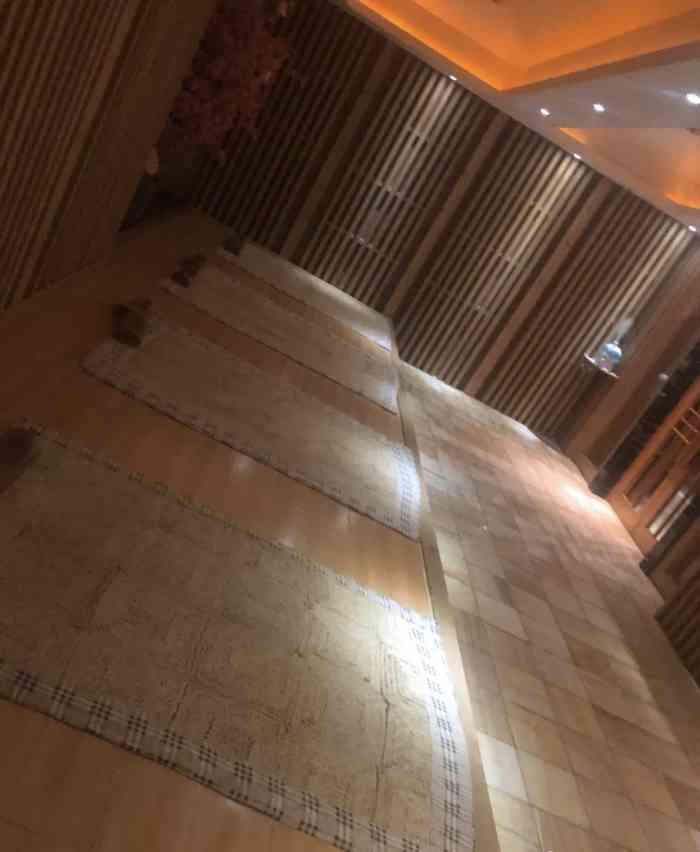 金色阳光温泉汗蒸养生会馆