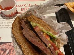 -The Habit Burger Grill 哈比特汉堡(复兴soho店)