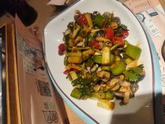 -街角等你.大连海鲜烧烤.经典铁板海鲜串(西安路店)