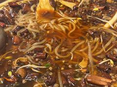 -鸿顺老铁锅美蛙鱼府(解放碑店)